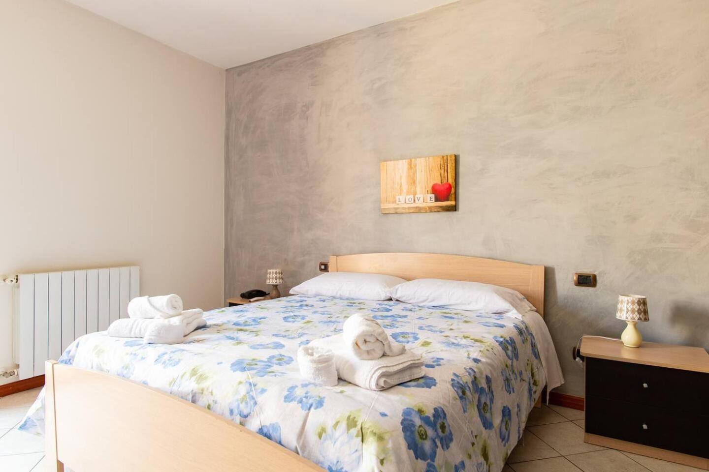 2 Apartments - Akragas Home 1 & 2 On Via Atenea City Center With View Агридженто Екстериор снимка