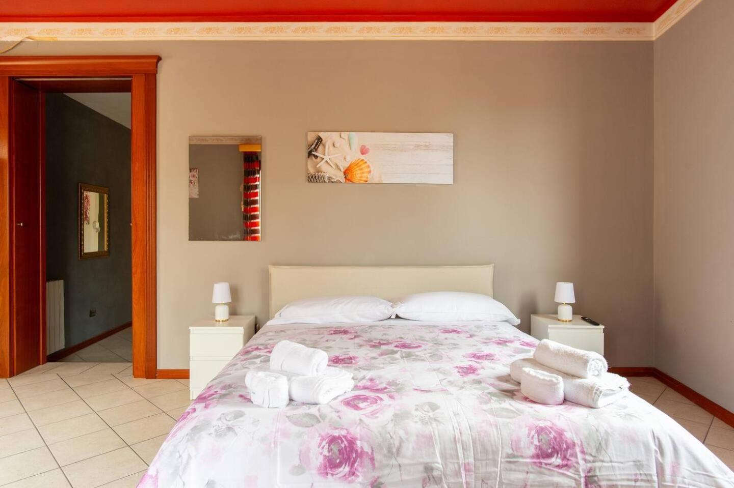 2 Apartments - Akragas Home 1 & 2 On Via Atenea City Center With View Агридженто Екстериор снимка